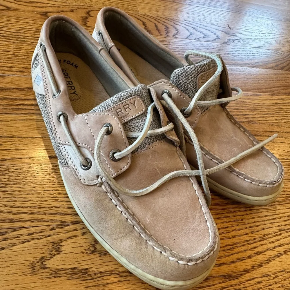 Sperry Women's Tan Boat Shoes,‎ Size 8.5